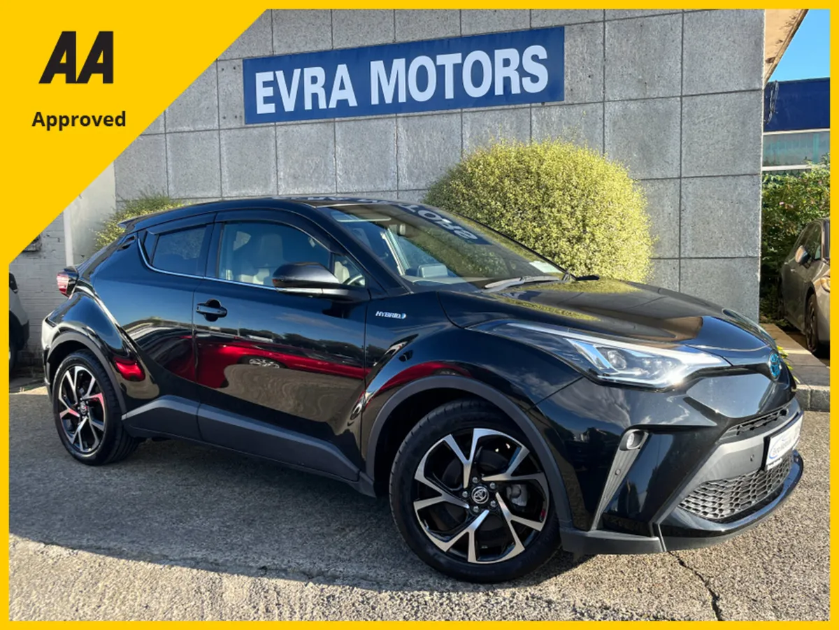Toyota C-HR SOL HYBRID AUTOMATIC 1.8 PETROL //HIGH - Image 1