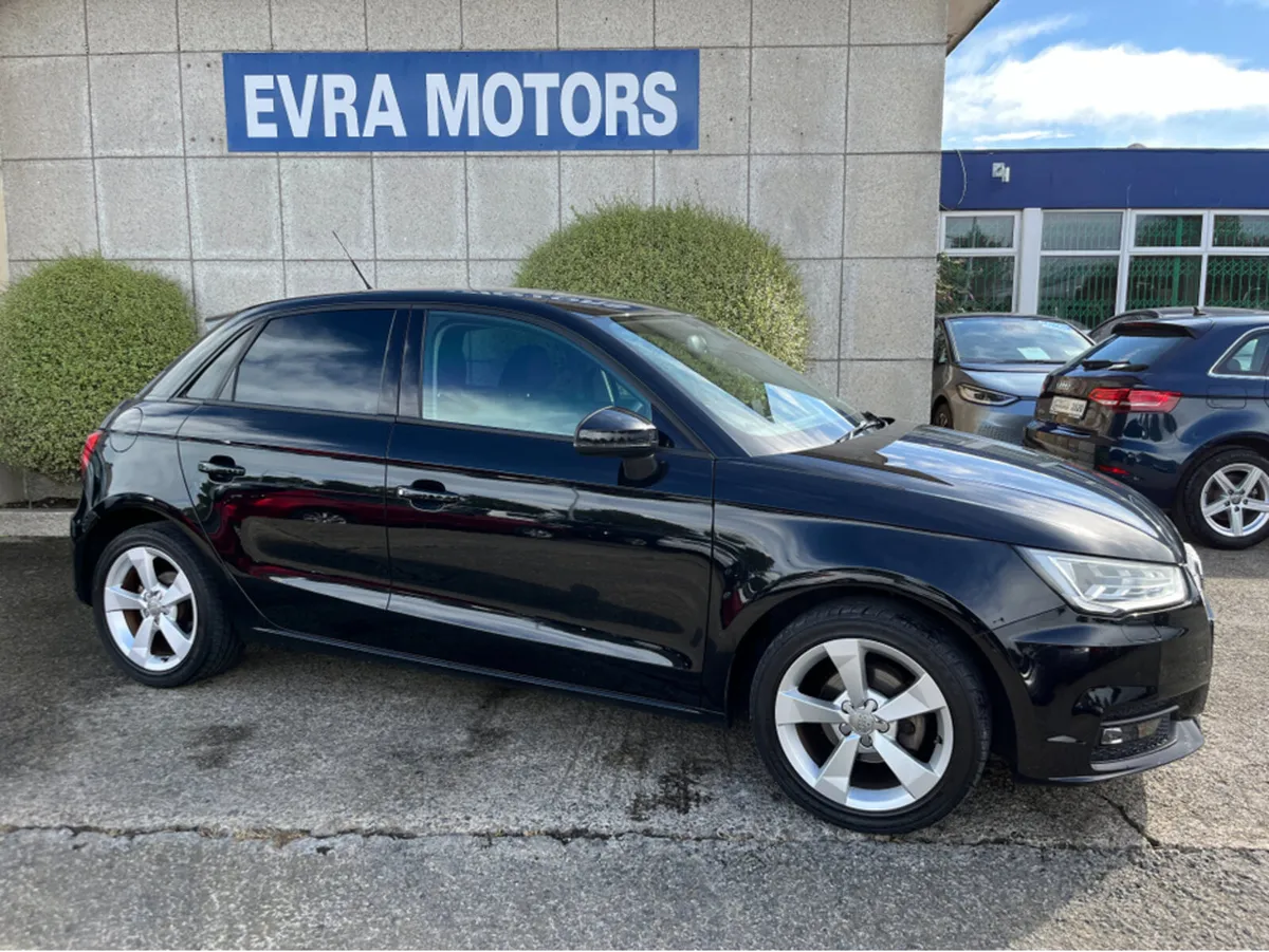 Audi A1 SPORT AUTOMATIC 1.0 PETROL - Image 3