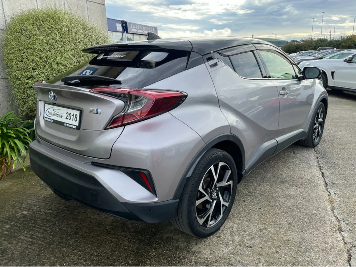 Toyota C-HR SOL HYBRID AUTOMATIC 1.8 PETROL //HIGH - Image 4