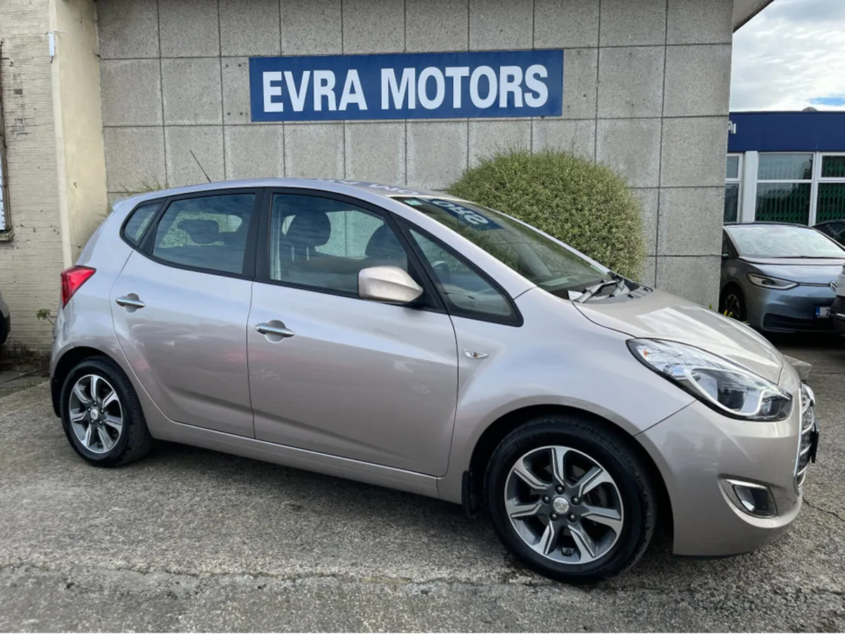Hyundai ix20 DELUXE 1.4 PETROL //LOW MILES// - Image 3