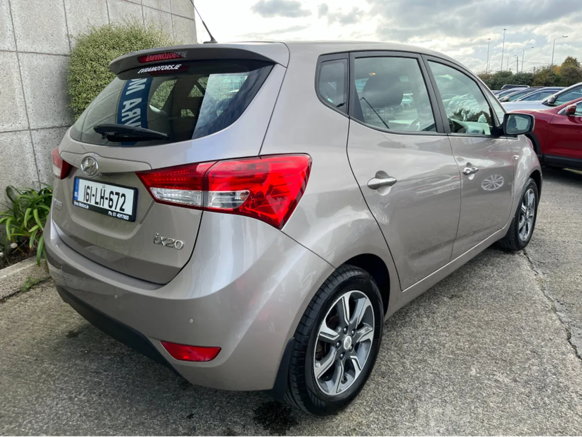 Hyundai ix20 DELUXE 1.4 PETROL //LOW MILES// - Image 4