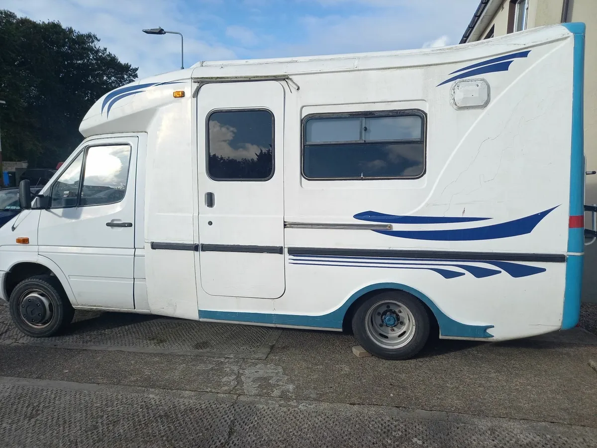 Mercedes camper van. - Image 2