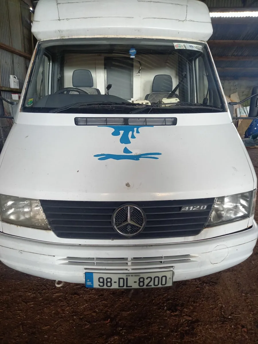 Mercedes camper van. - Image 4