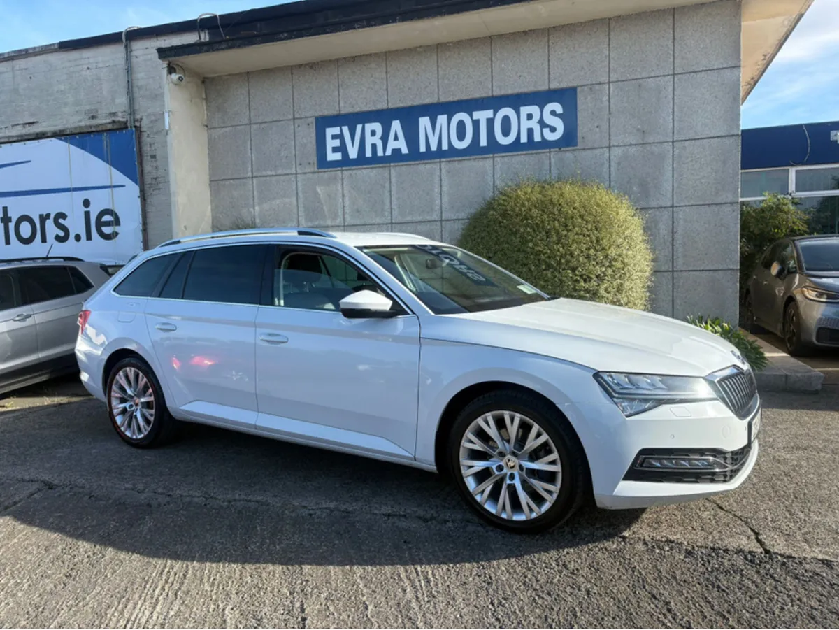 Skoda Superb COMBI ESTATE STYLE AUTOMATIC 2.0 TDI - Image 3