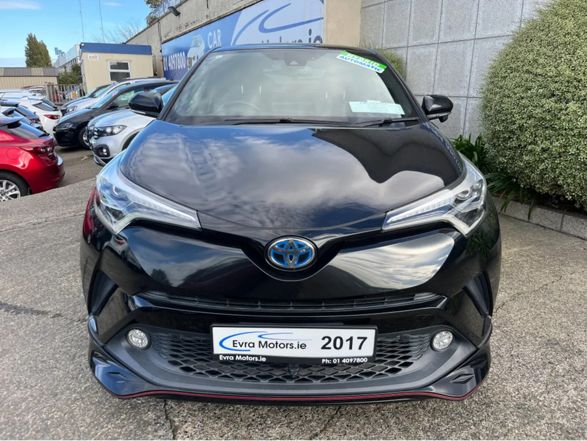 Toyota C-HR SOL AUTOMATIC HYBRID 1.8 PETROL //HIGH - Image 2