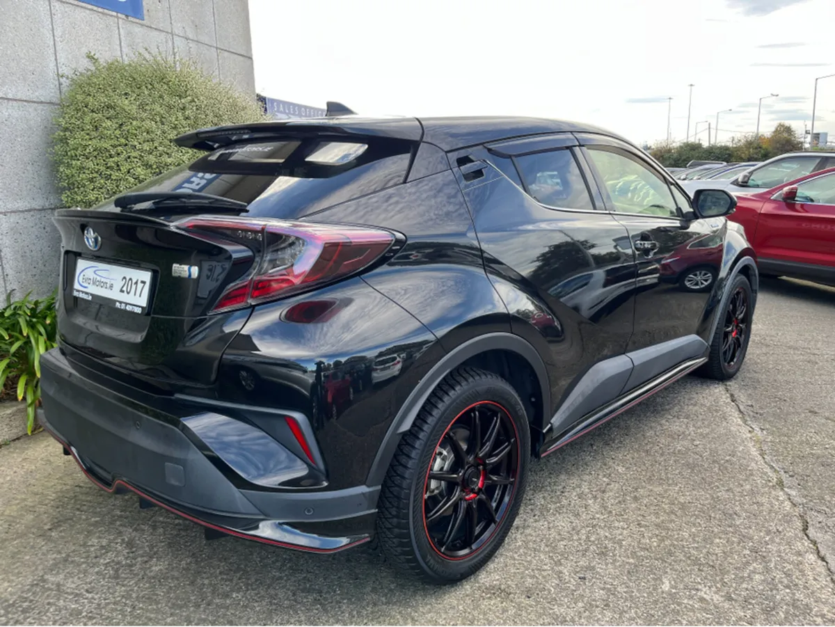Toyota C-HR SOL AUTOMATIC HYBRID 1.8 PETROL //HIGH - Image 4