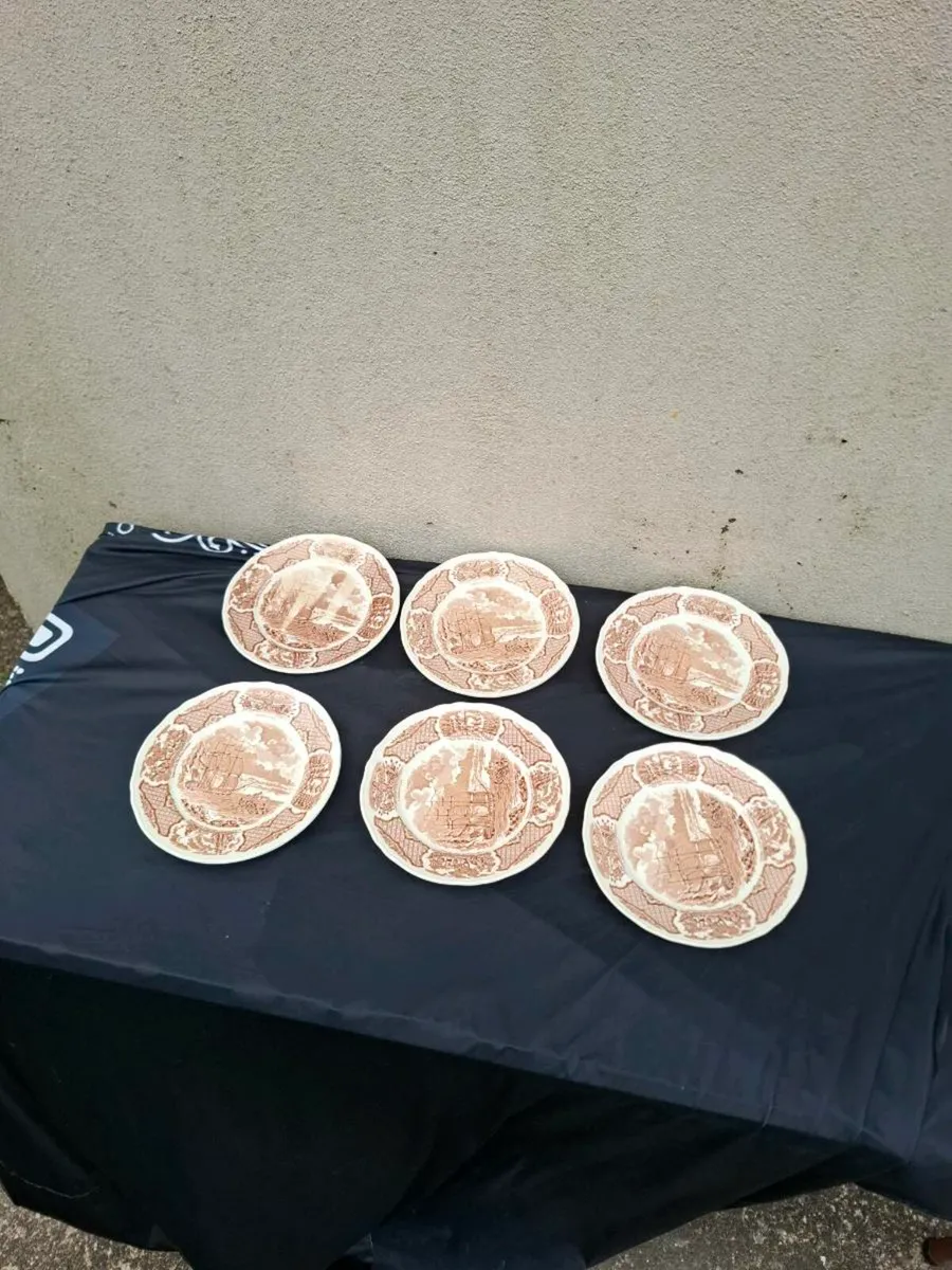 6 fair winds cake plates postage possible - Image 1