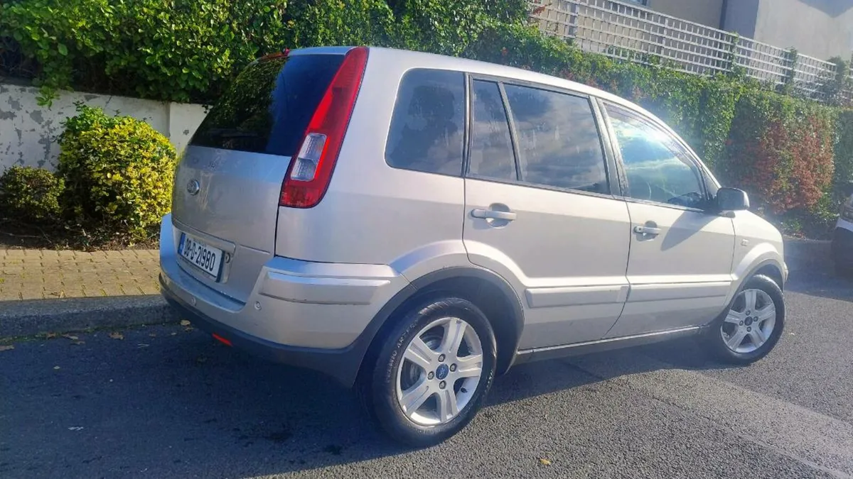 Automatic Ford Fusion-TAX & NEW NCT 10/26= €2690 - Image 3