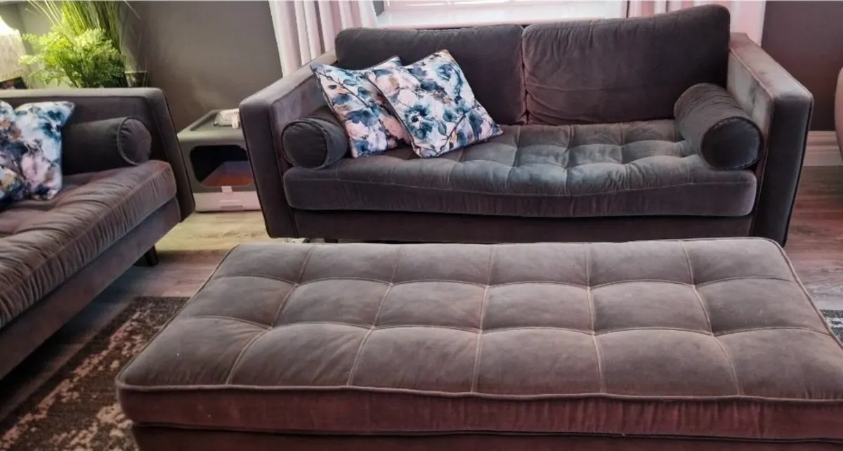 2 large 3 seater sofas and pouffe.  Forrest green - Image 2