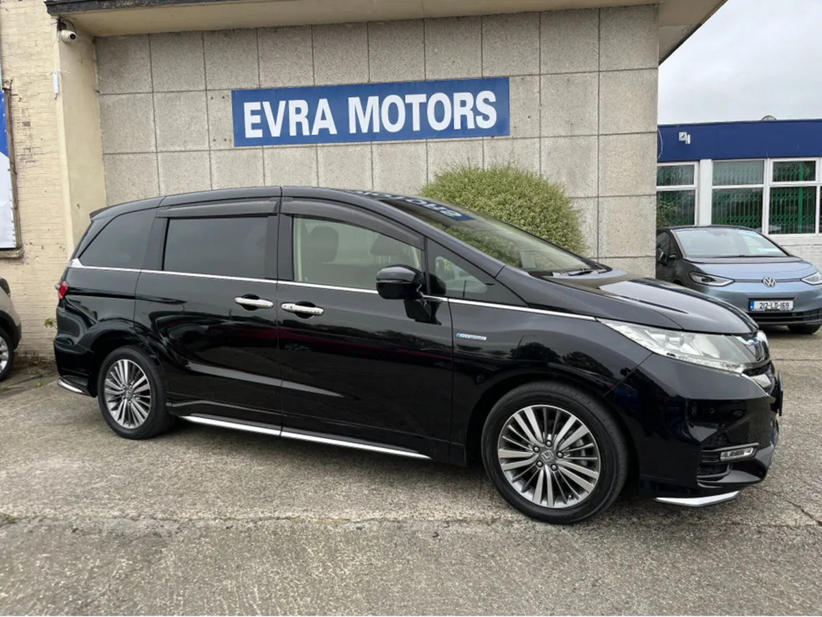 Honda Odyssey ABSOLUTE 7 SEATER AUTOMATIC HYBRID 2 - Image 4
