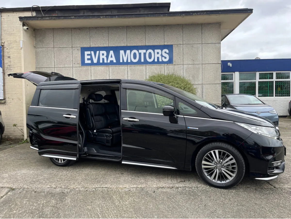 Honda Odyssey ABSOLUTE EX 7 SEATER AUTOMATIC HYBRI - Image 4