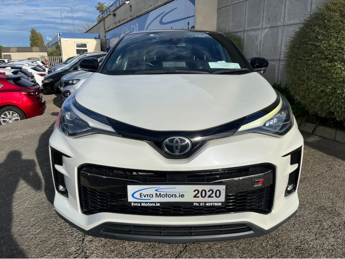 Toyota C-HR GR AUTOMATIC HYBRID 1.8 PETROL //HIGH - Image 3