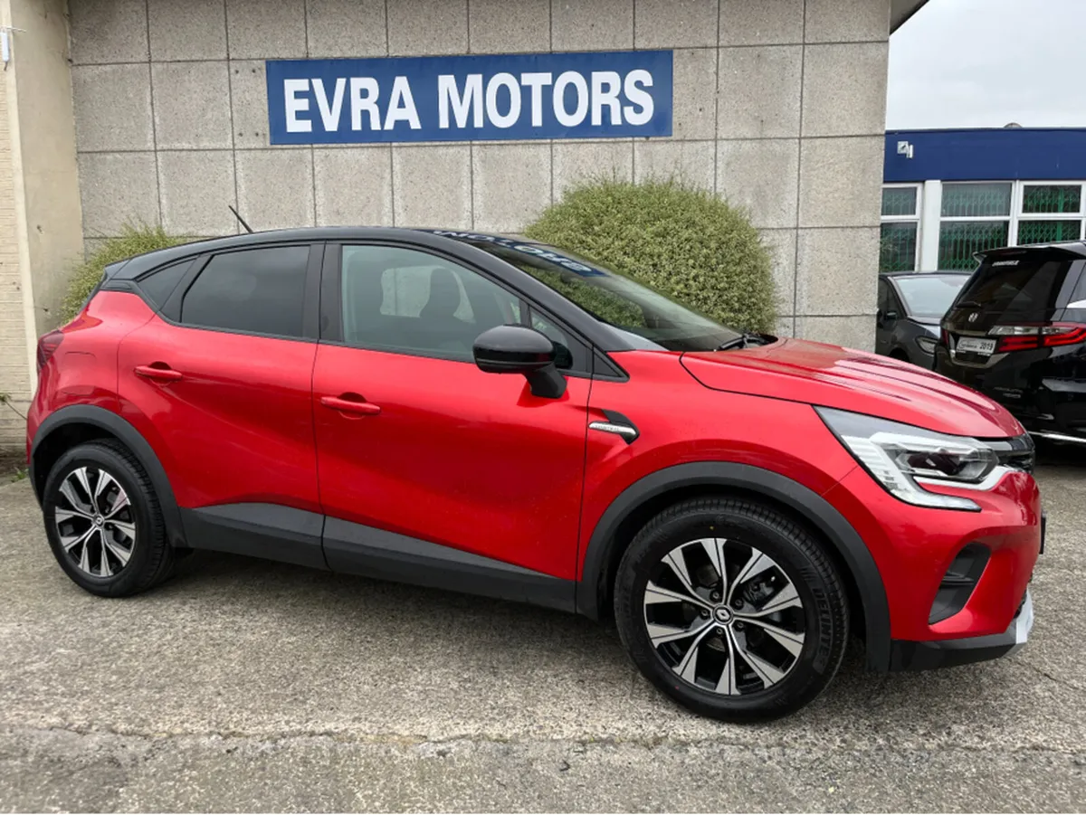 Renault Captur LIMITED 1.0 PETROL - Image 4
