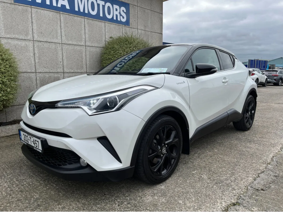 Toyota C-HR HYBRID LUNA SPORT AUTOMATIC 1.8 PETROL - Image 4