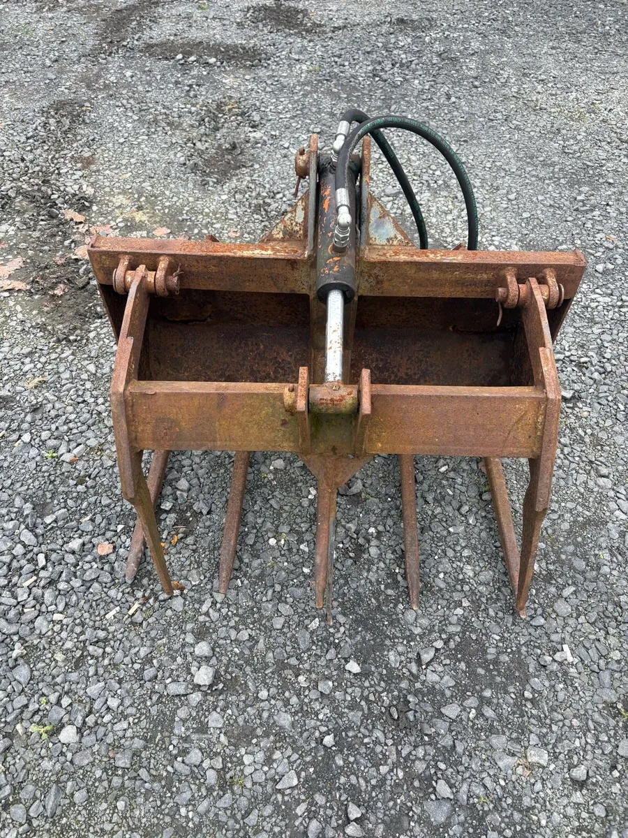 Grab for bobcat skid steer - Image 1