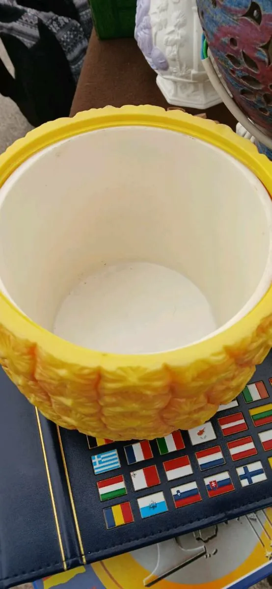 1960s pineapple ice bucket - Image 2