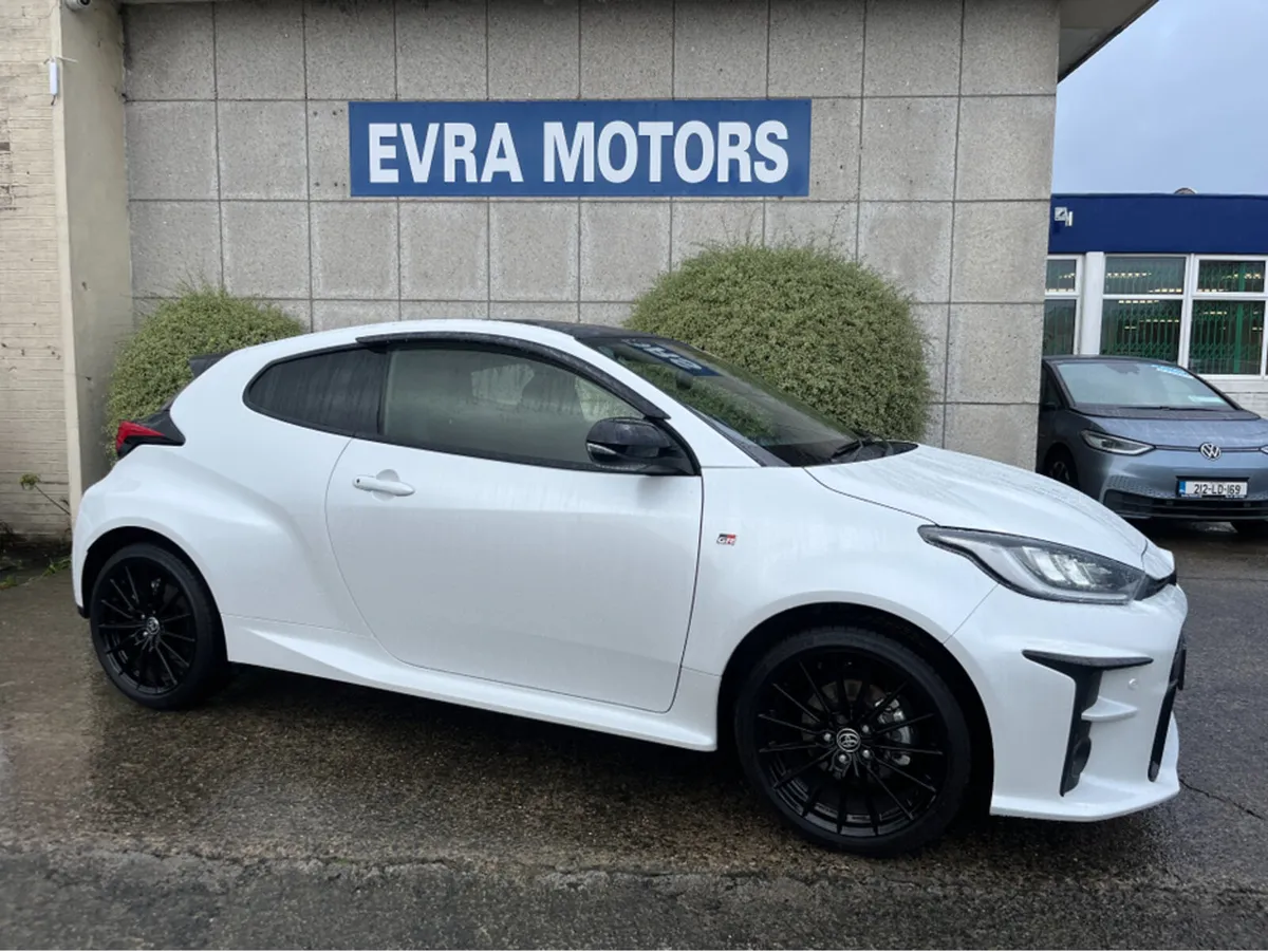 Toyota Yaris GR RS AUTOMATIC 1.5 PETROL //LOW MILE - Image 3