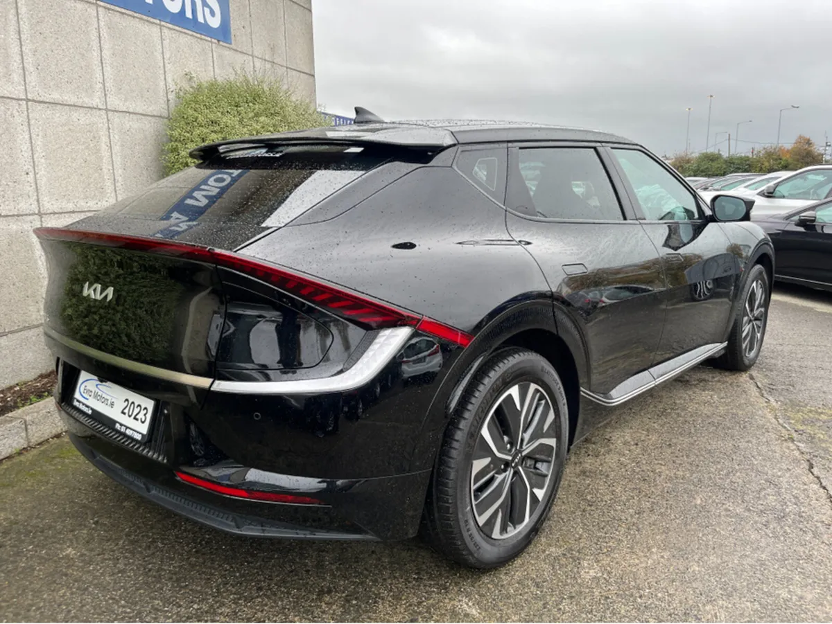Kia EV6 AIR ELECTRIC //FULL LEATHER//ADAPTIVE CRUI - Image 4