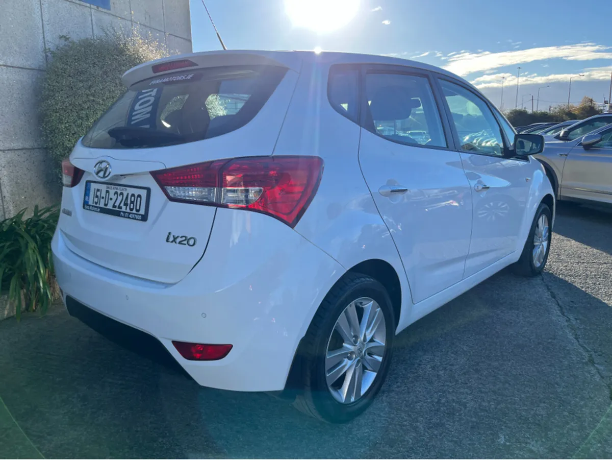 Hyundai ix20 DELUXE AUTOMATIC 1.6 PETROL - Image 4