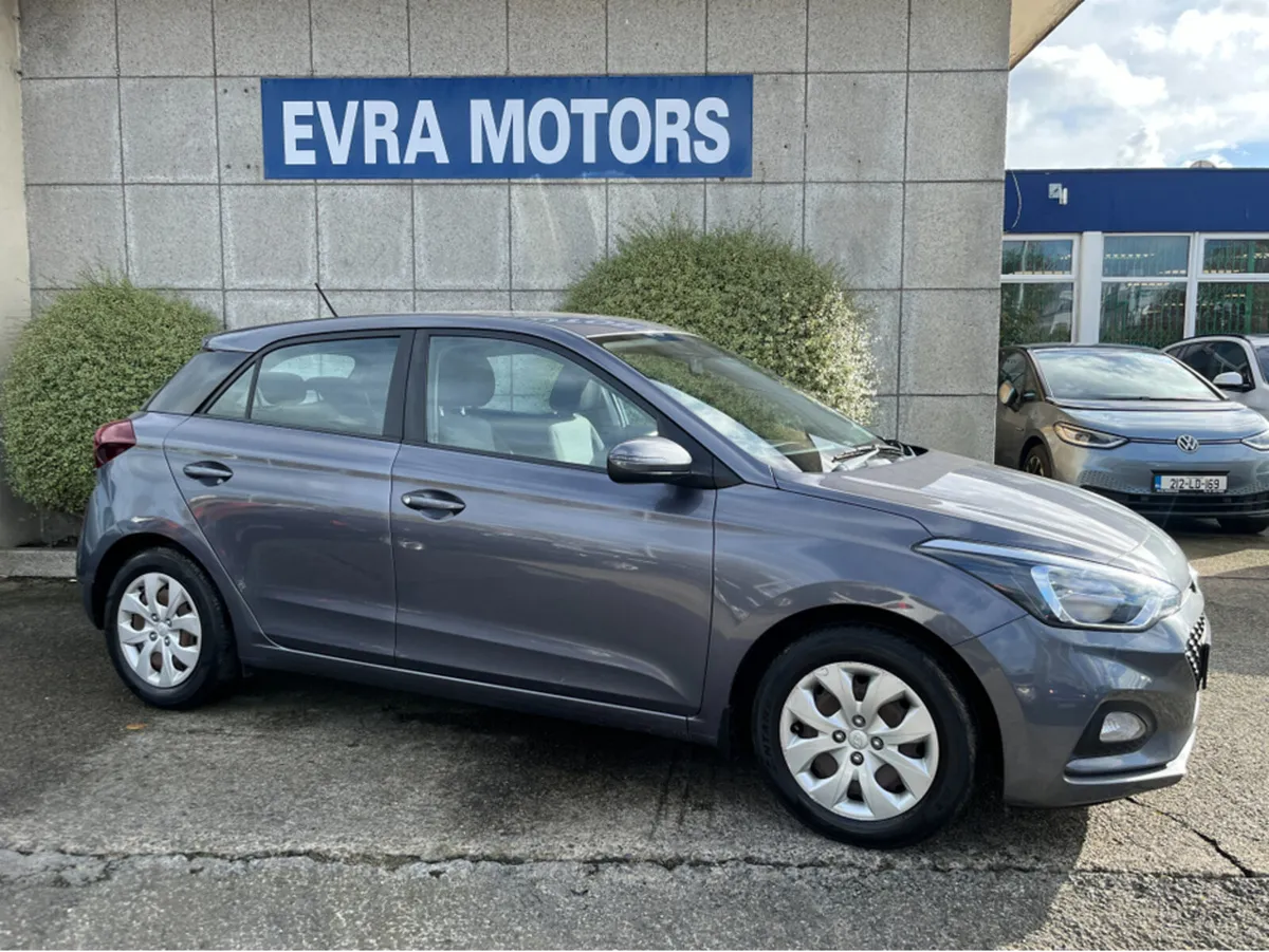 Hyundai i20 ACTIVE CLASSIC 1.2 PETROL - Image 4