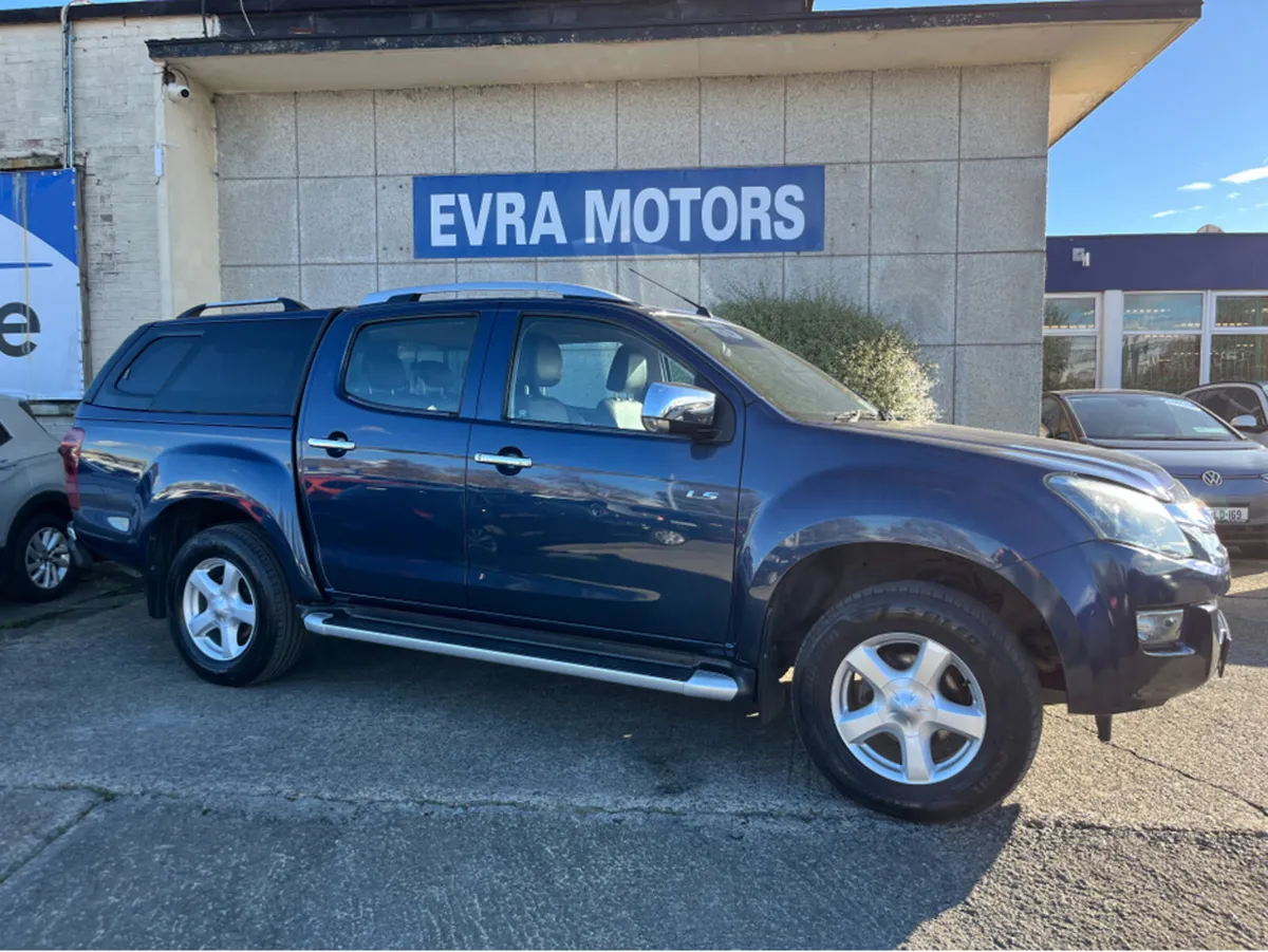 Isuzu D-Max 2.5T DUAL CAB MANUAL 4WD //HIGH SPEC// - Image 3