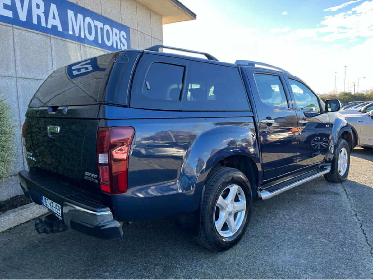 Isuzu D-Max 2.5T DUAL CAB MANUAL 4WD //HIGH SPEC// - Image 4