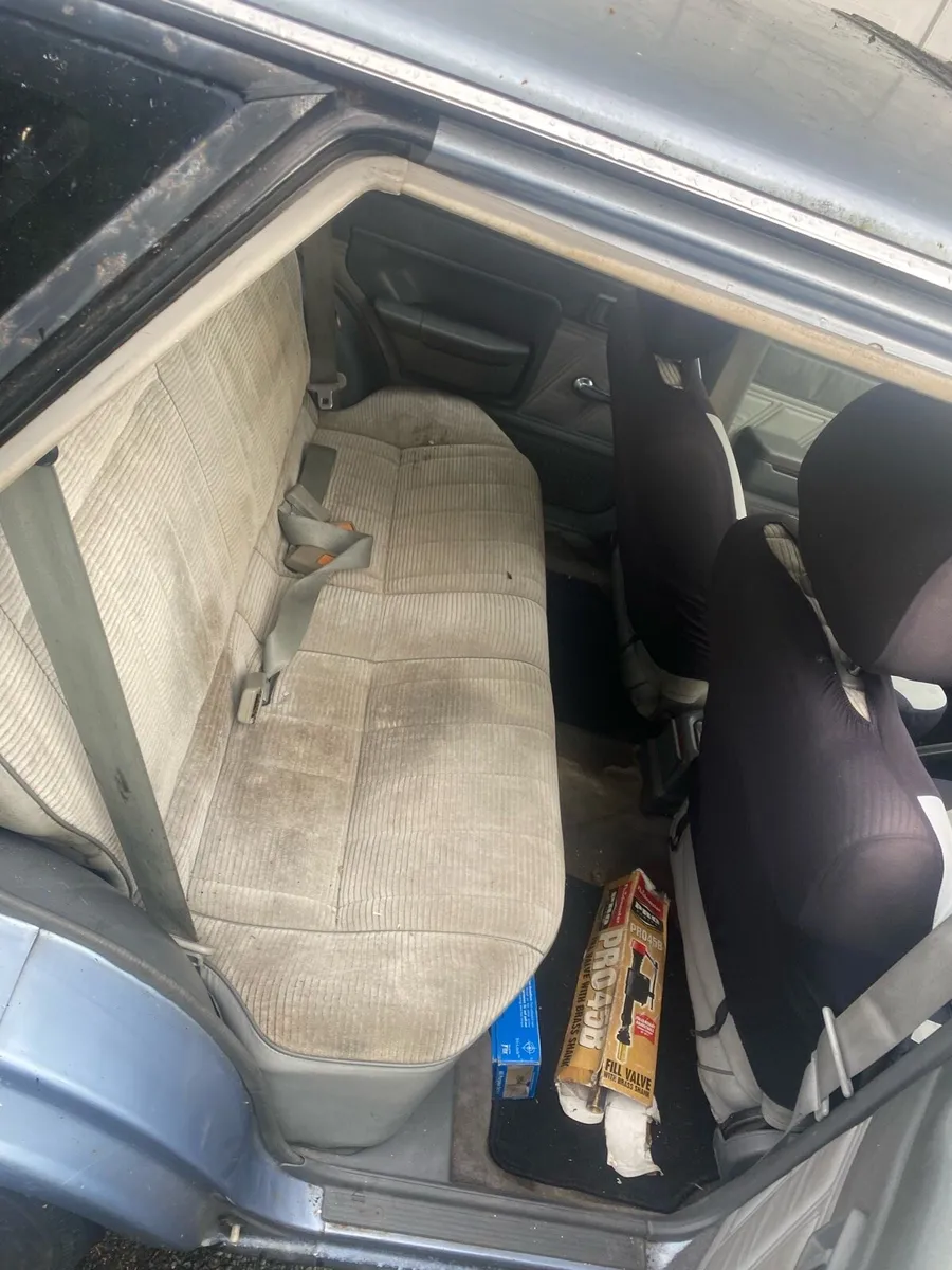 1986 Nissan sunny 90k miles - Image 4