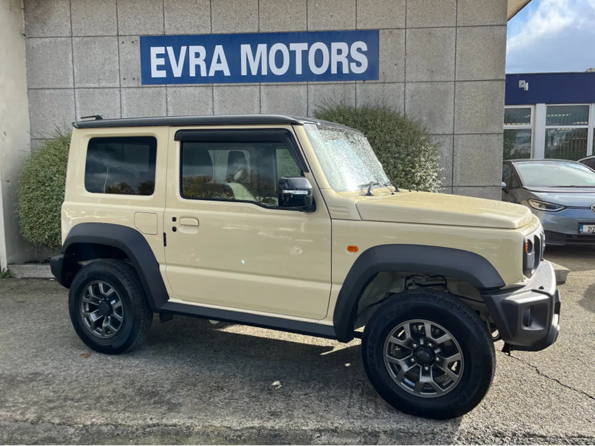 Suzuki Jimny SIERRA 4 SEAT MANUAL 1.5 PETROL //HIG - Image 3