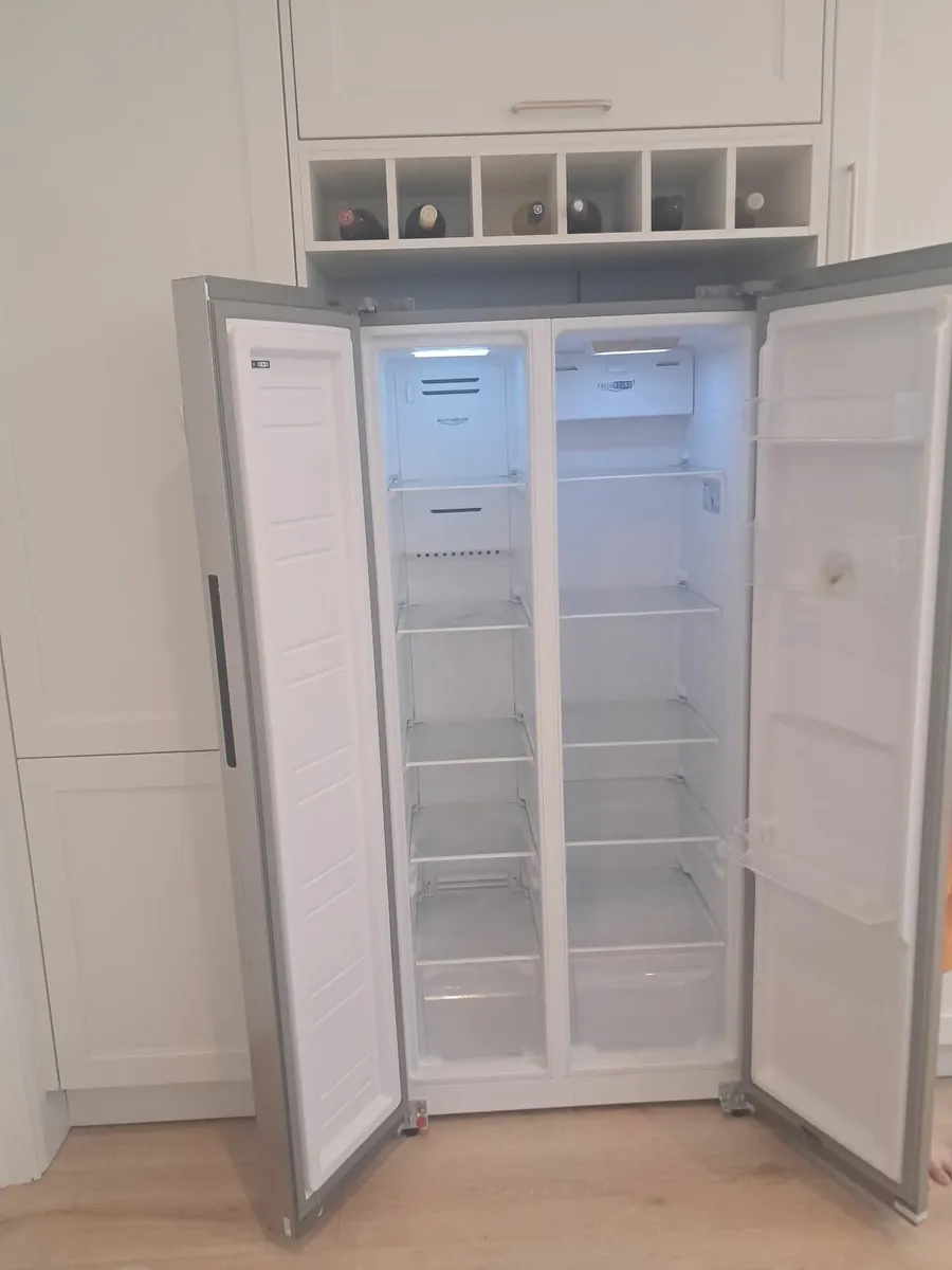 Powerpoint American style fridge freezer - Image 4