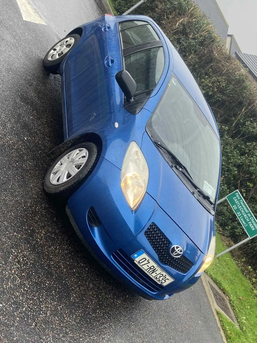 Toyota Yaris - Image 2