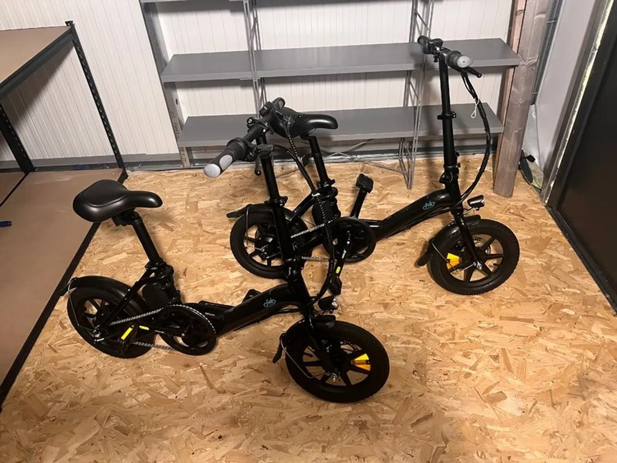 Fiido Folding E-Bikes x2 As New - Image 1