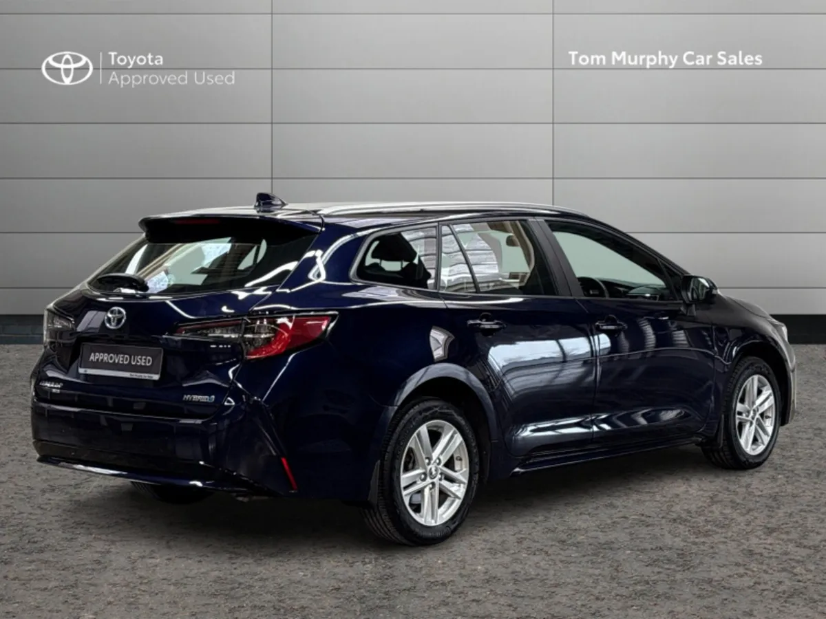 Toyota Corolla COROLLA HYBRID LUNA TS - Image 2