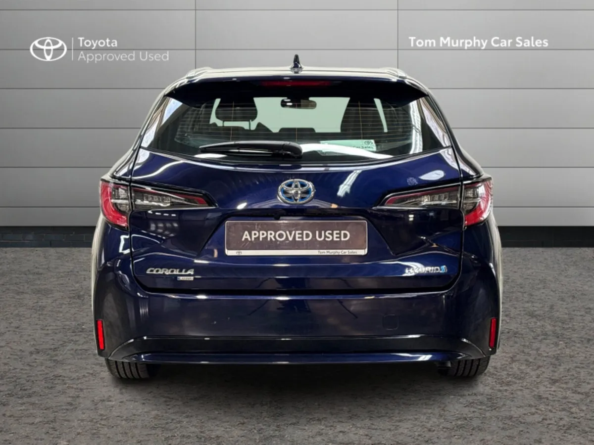 Toyota Corolla COROLLA HYBRID LUNA TS - Image 4
