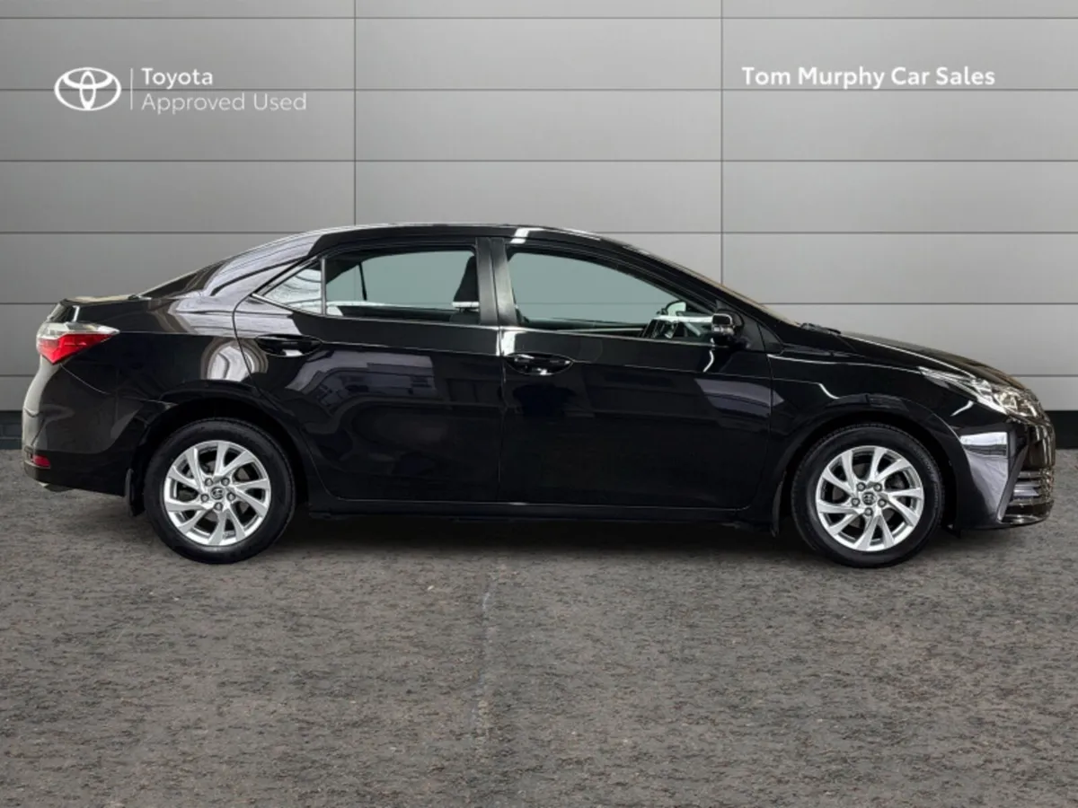 Toyota Corolla COROLLA 1.4 D4D LUNA - Image 3