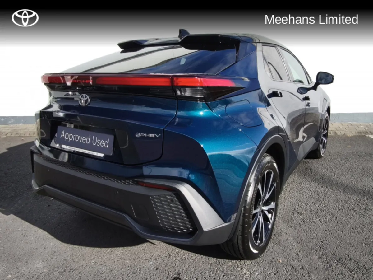 Toyota C-HR C-HR PHEV SPORT+ - Image 2