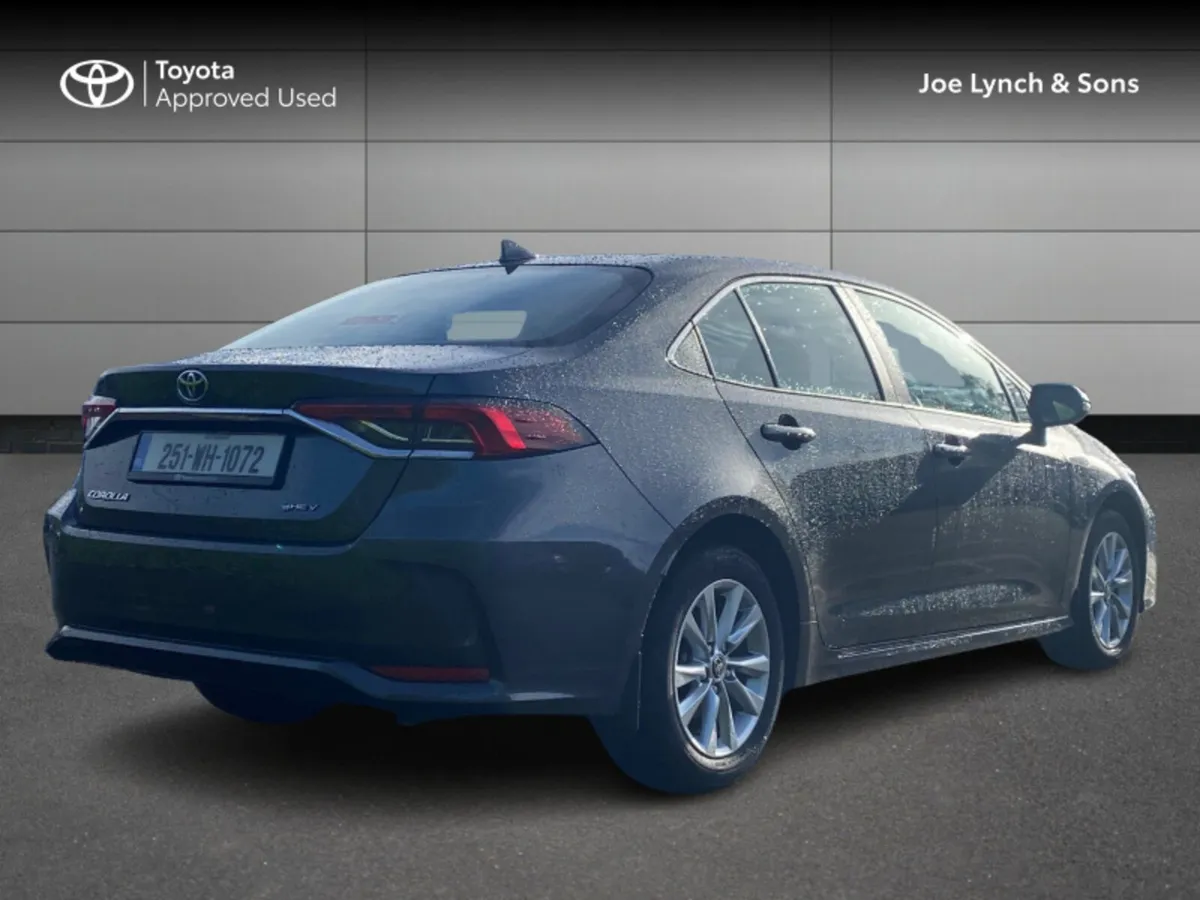 Toyota Corolla COROLLA SALOON LUNA - Image 2