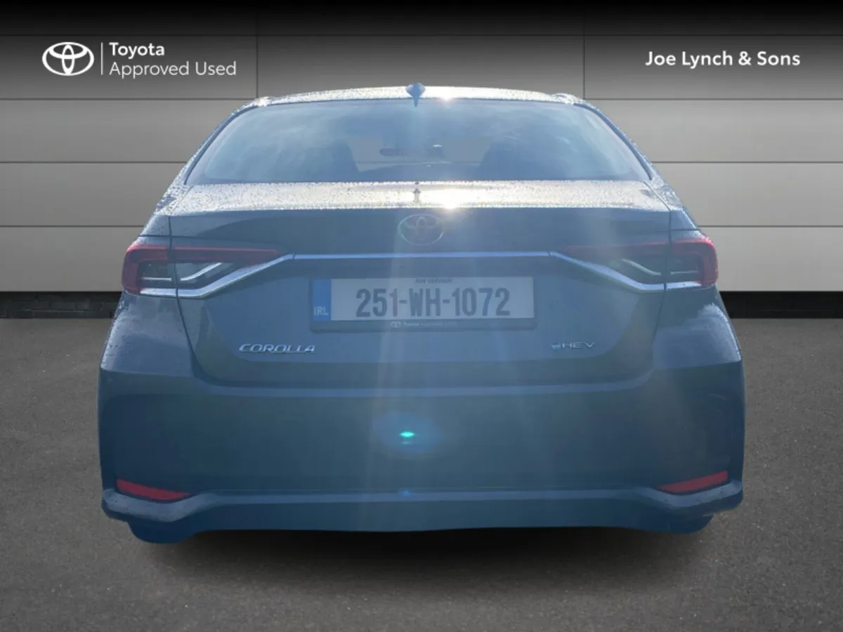 Toyota Corolla COROLLA SALOON LUNA - Image 4