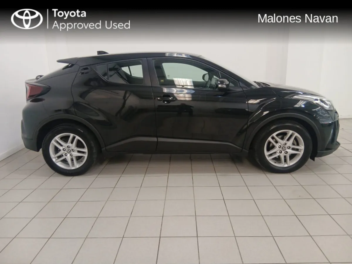 Toyota C-HR HYBRID LUNA 4DR AUTO - Image 3