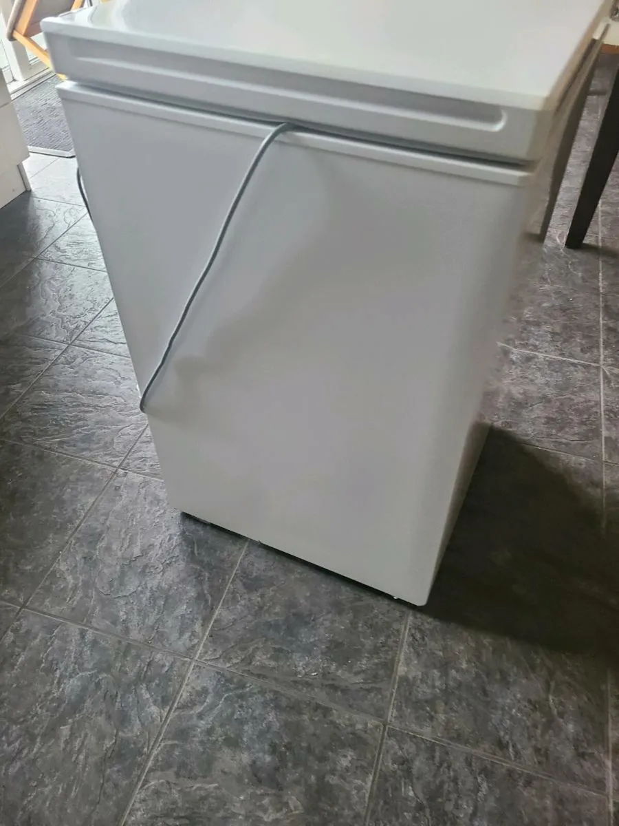 Freezer - top loading - Image 2