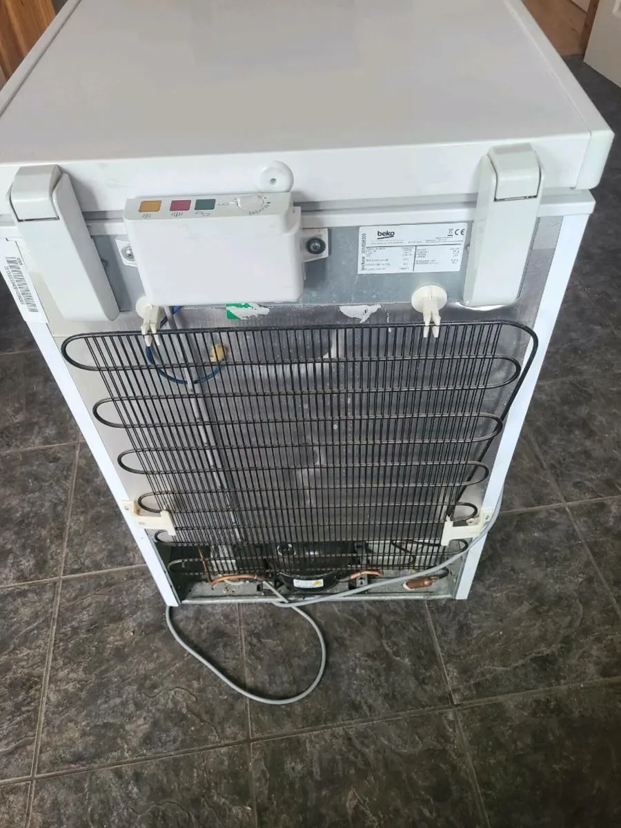 Freezer - top loading - Image 3