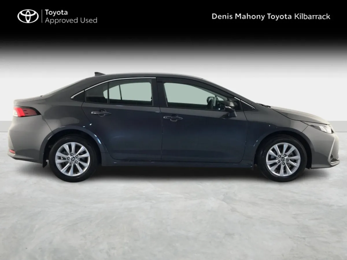 Toyota Corolla Luna Saloon - Image 3