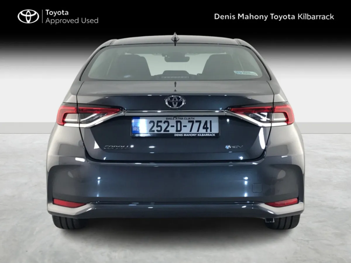 Toyota Corolla Luna Saloon - Image 4