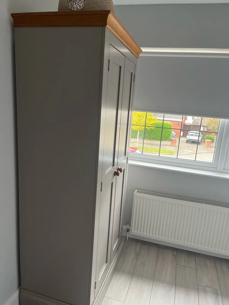 Wardrobe - Image 2