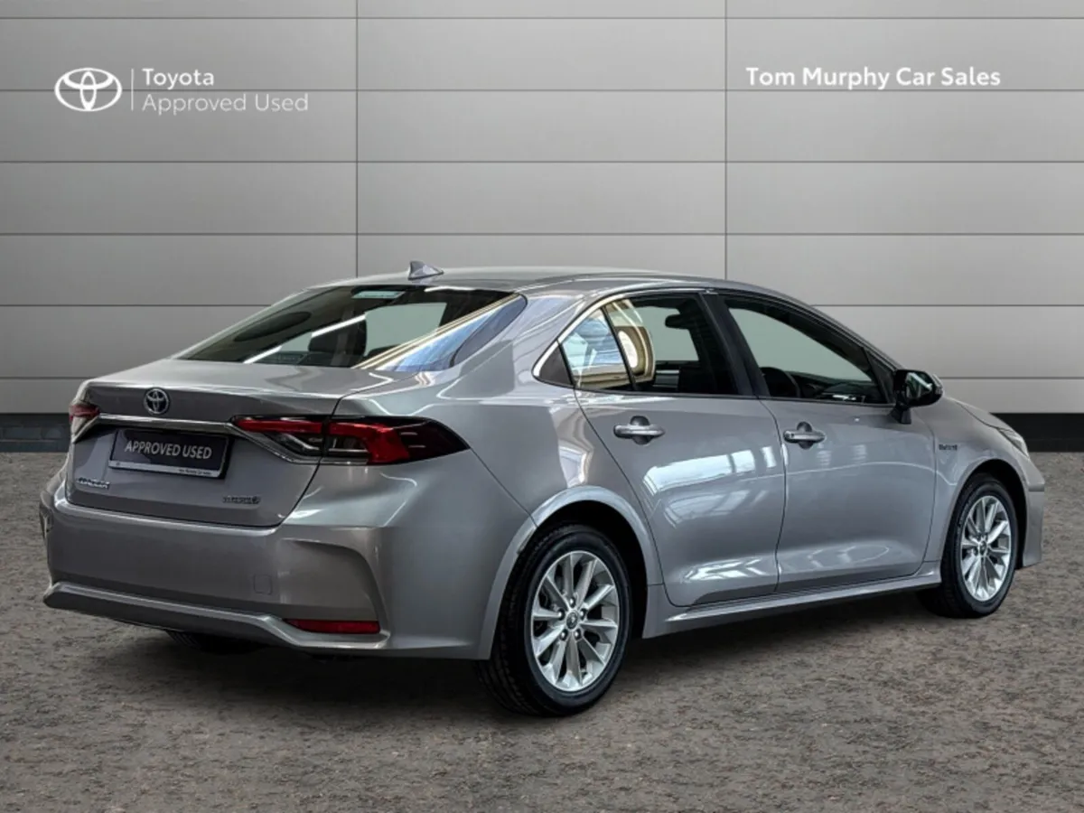 Toyota Corolla COROLLA HYBRID LUNA SAL - Image 2