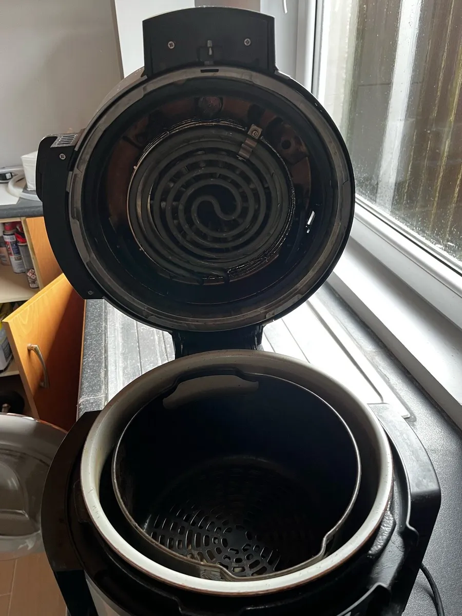 Ninja air fryer - Image 2