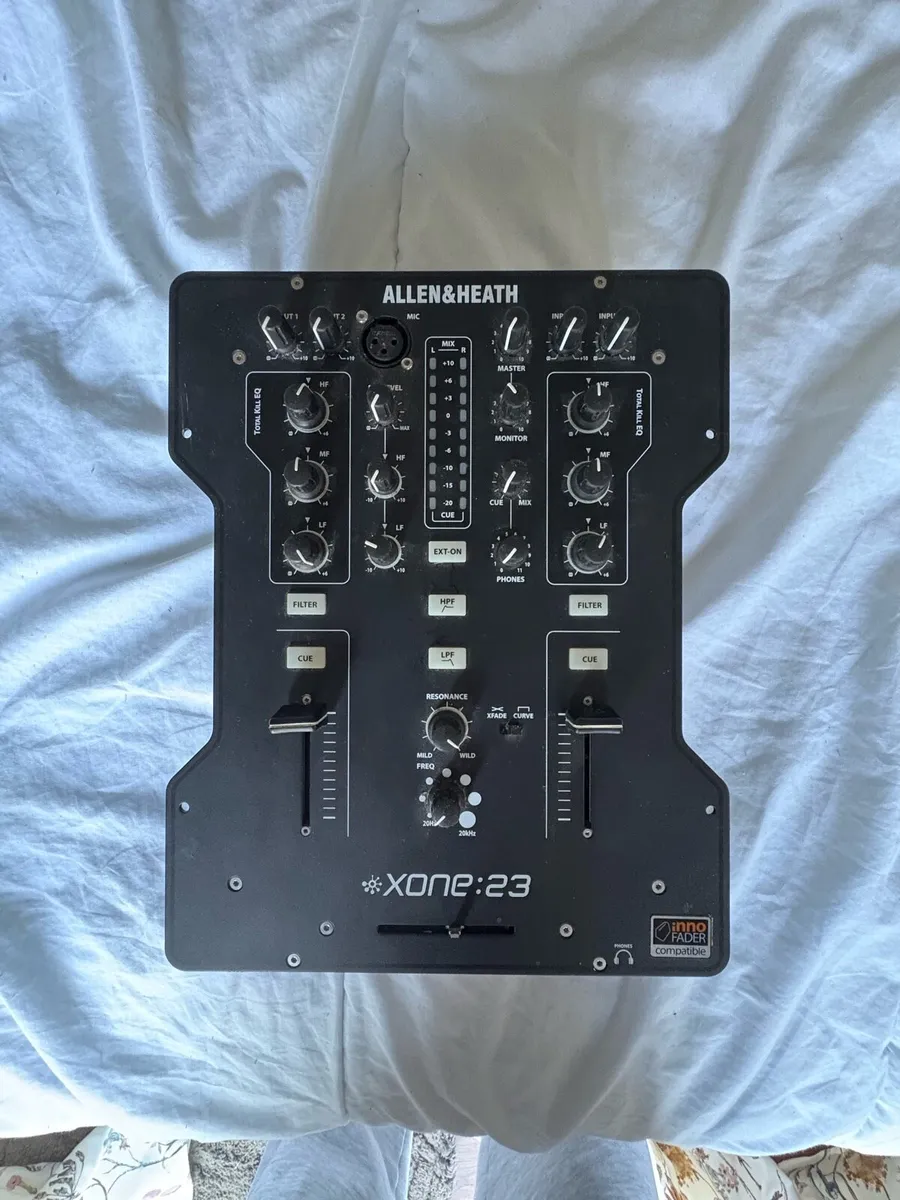 Allen and heath xone 23 - Image 1