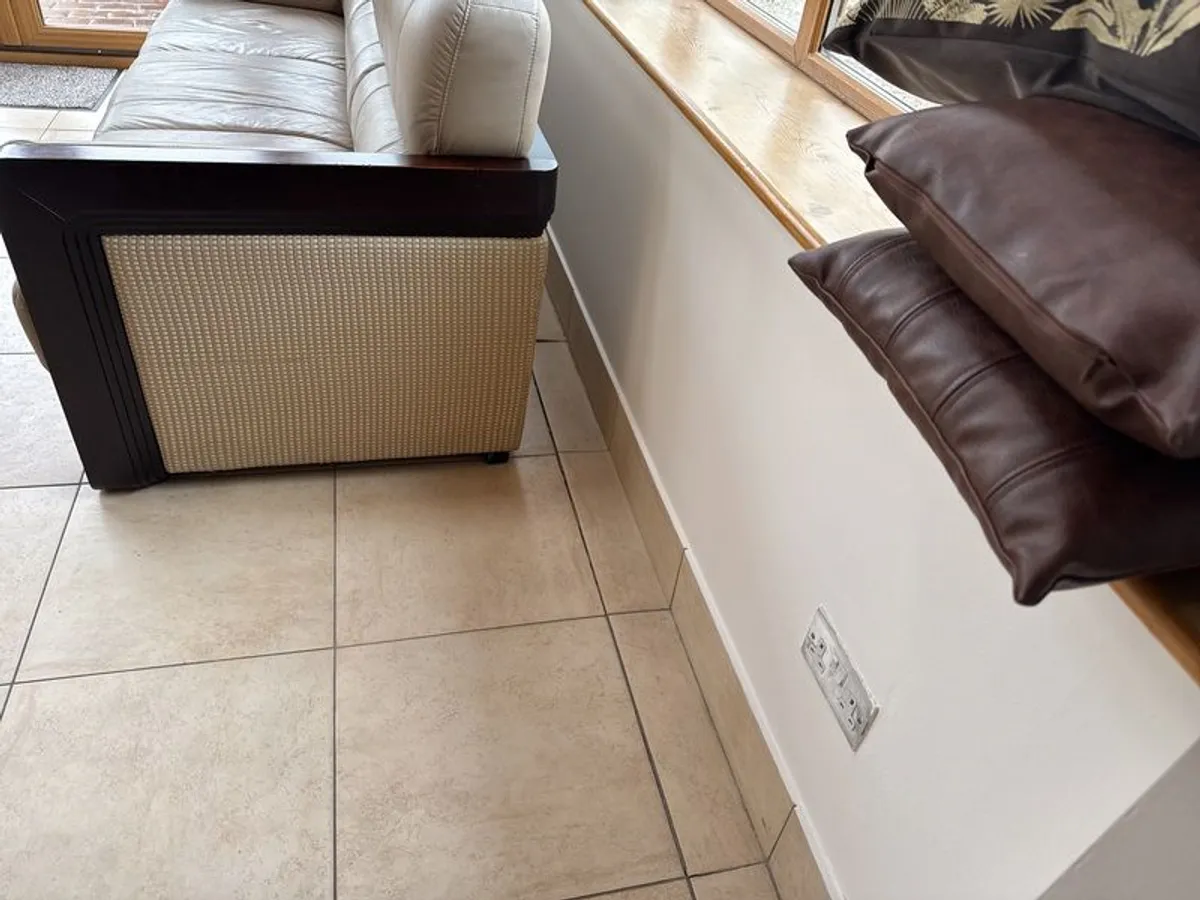 sofa - two 3 seaters. Beige Italian leather and dark wood - Image 4
