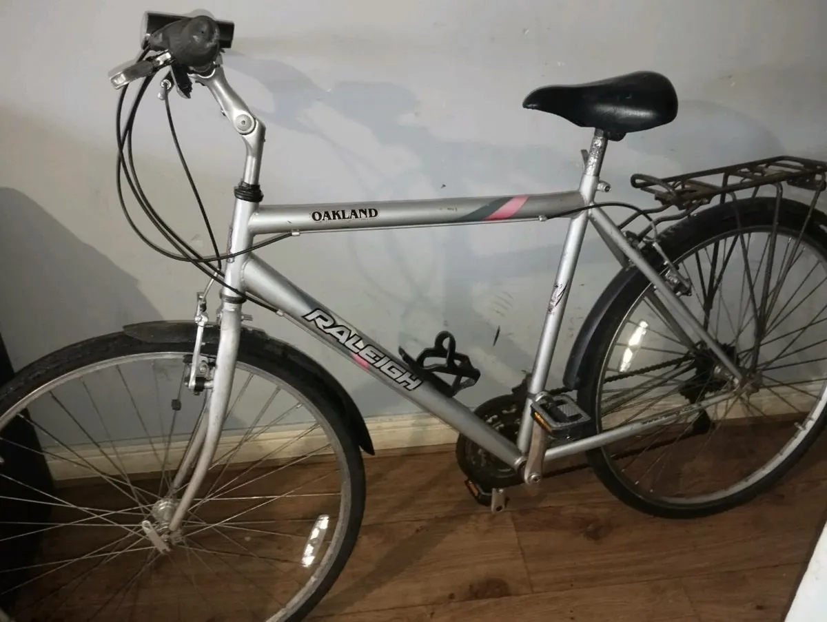 Men's hybrid bike - Image 2