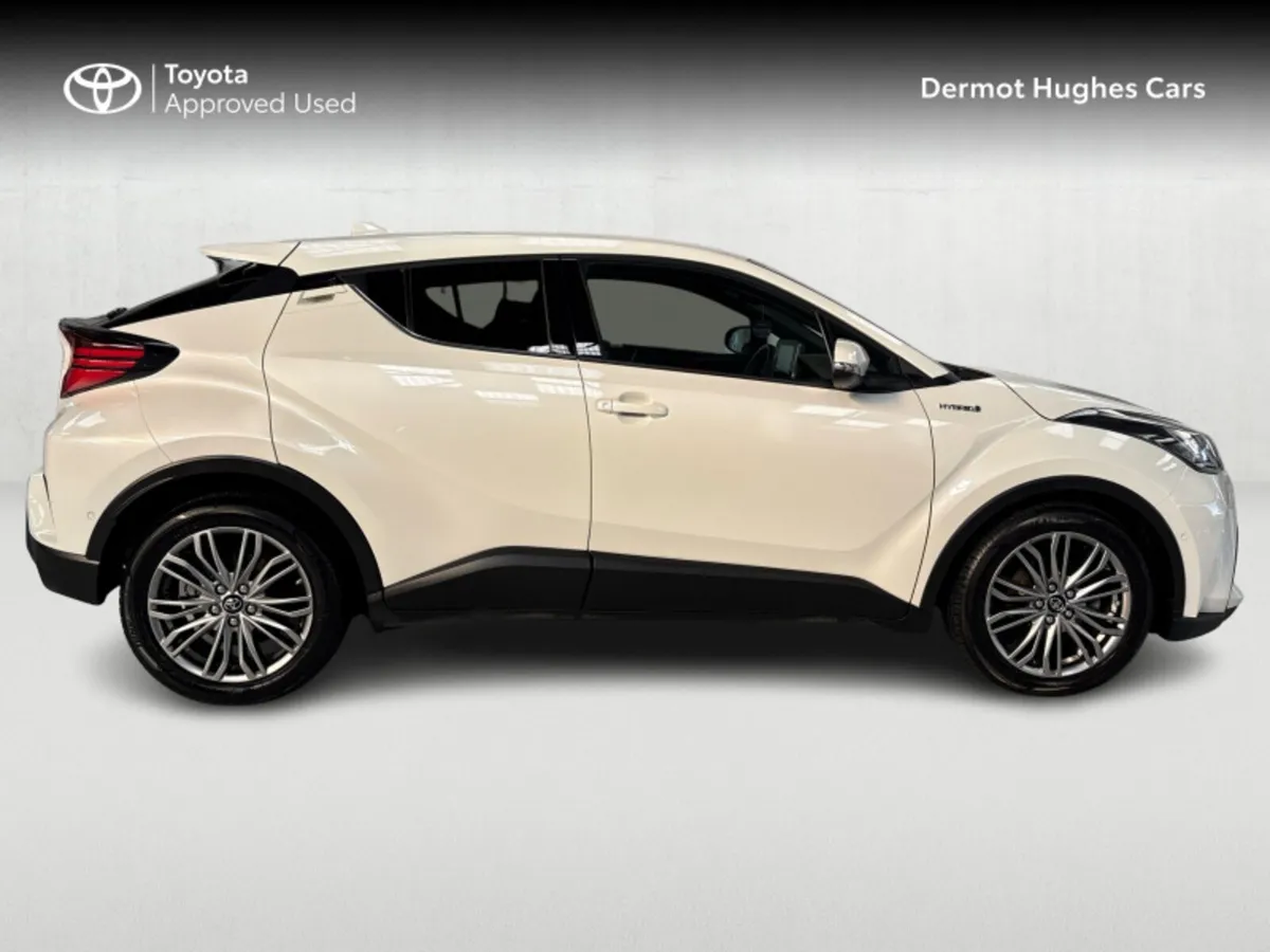 Toyota C-HR 1.8 HYBRID SOL AUTO - Image 3