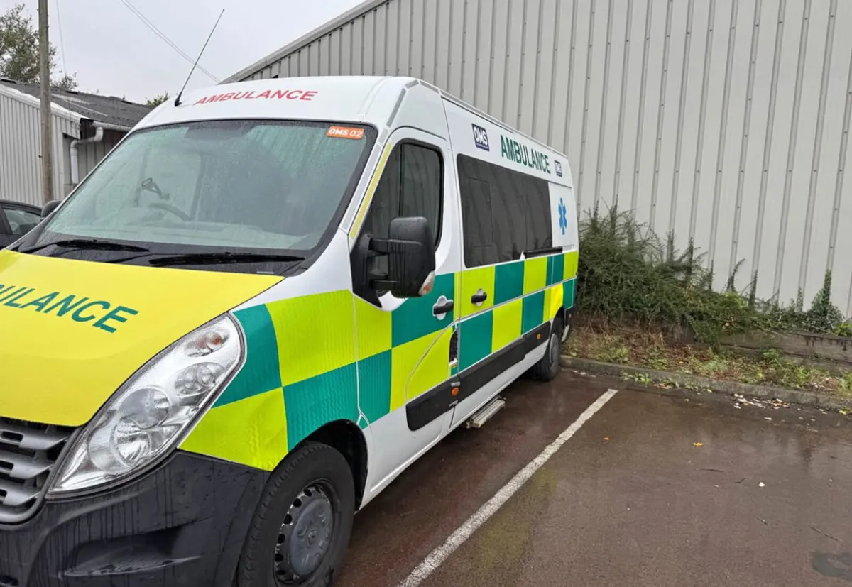 Renault Master - Image 2